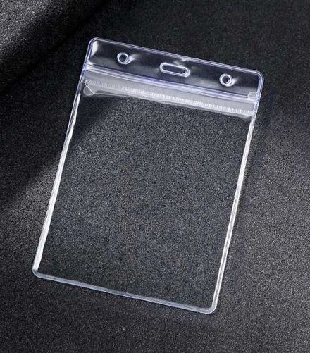 Porta-credencial de PVC